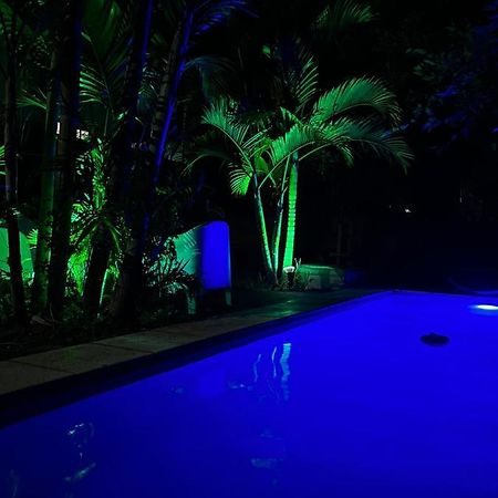 Hostel Krieger Hauss プエルト・イグアス エクステリア 写真